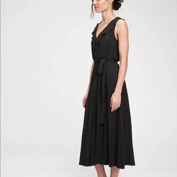 chinese dress ladies GAP Womens Smocked Waist Maxi Dress, Black 1, X-Small Petite at Amazon  Women's Clothing store main image 0